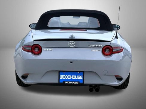 New 2026 MAZDA MX-5 Miata Club w/ Weather Package RWD image 7