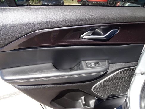 Used 2022 Jeep Grand Cherokee Laredo w/ Luxury Tech Group I image 37