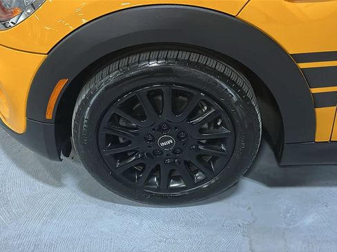Used 2015 MINI Cooper 2-Door Hardtop FWD image 8