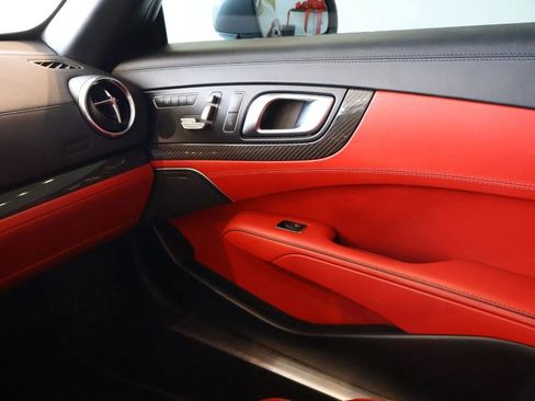 Used 2016 Mercedes-Benz SL 63 AMG image 22