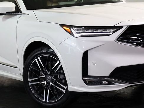 Certified 2026 Acura MDX SH-AWD w/ Advance Package image 8