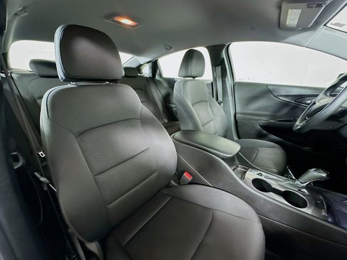 Used 2018 Chevrolet Malibu LS FWD image 25