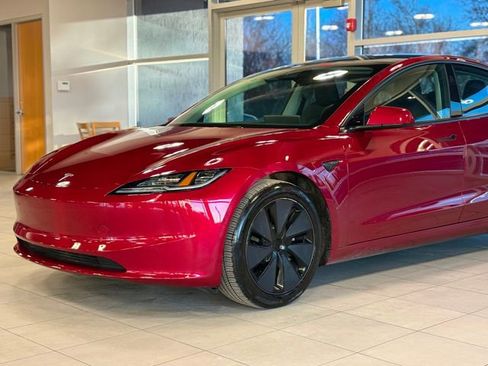 Used 2025 Tesla Model 3 Long Range image 3