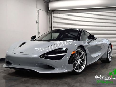 Used 2025 McLaren 750S image 1