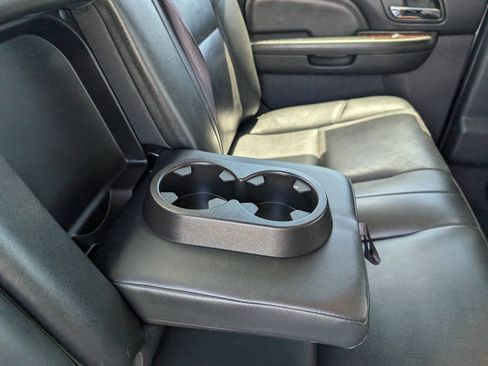 Used 2012 GMC Sierra 2500 Denali w/ Suspension Package, Off-Road AWD/4WD image 15