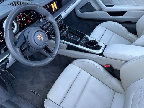 Used 2022 Porsche 911 Turbo S image 4