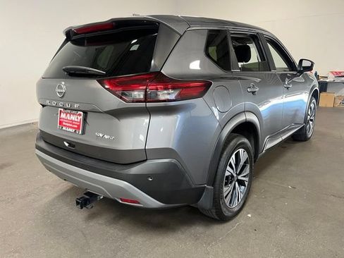 Used 2023 Nissan Rogue SV AWD/4WD image 3