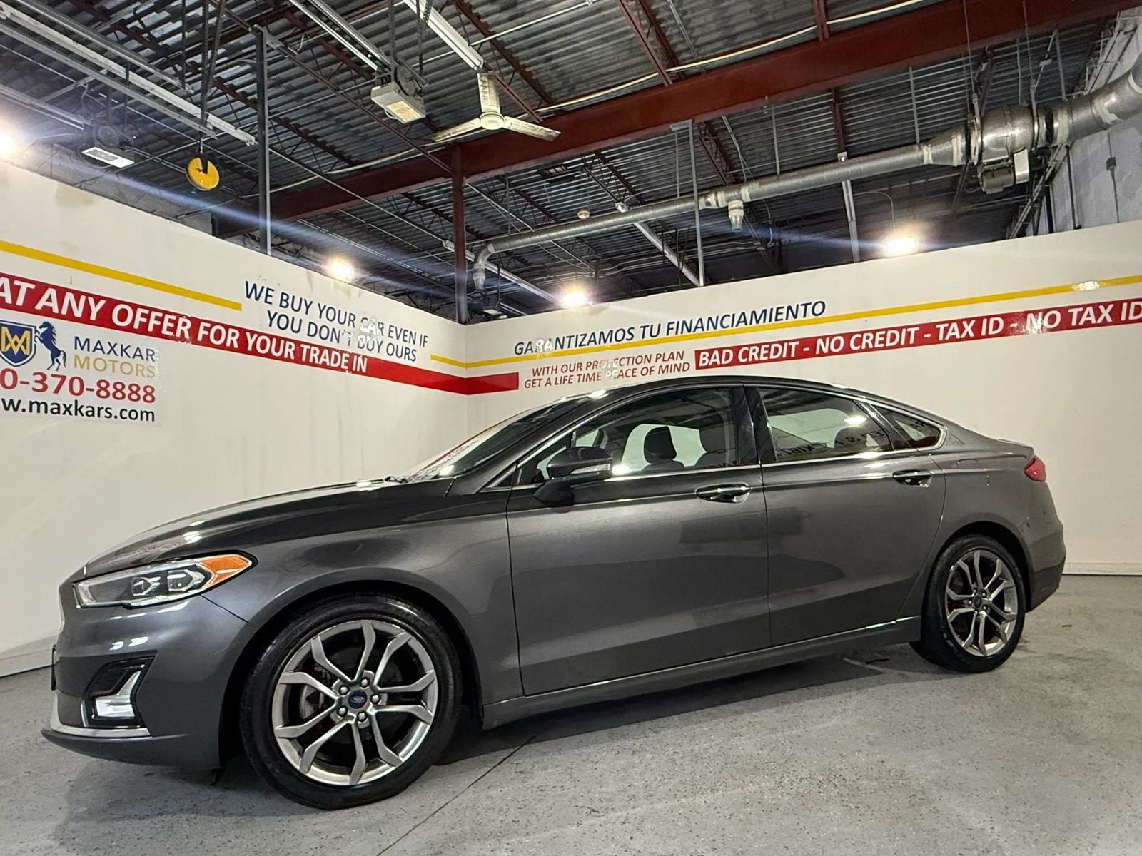 Used 2020 Ford Fusion Titanium FWD image 12