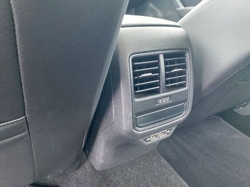 Used 2022 Volkswagen Passat 2.0T image 19