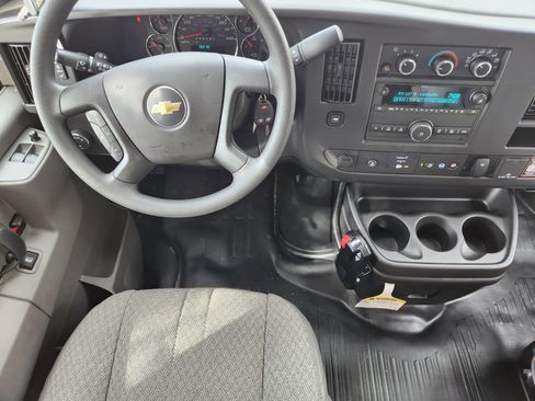 New 2025 Chevrolet Express 3500 w/ Power Convenience Package image 27