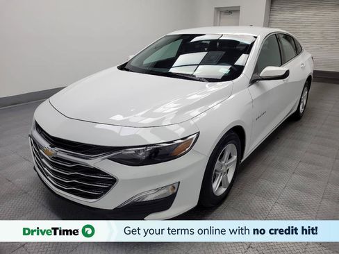 Used 2025 Chevrolet Malibu LS FWD image 1