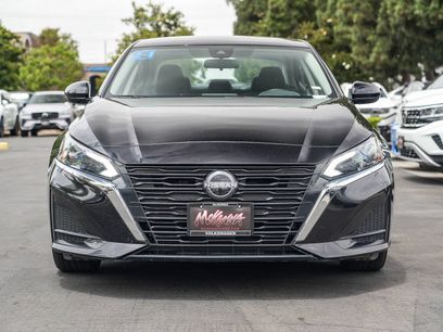 Used 2023 Nissan Altima 2.5 SV