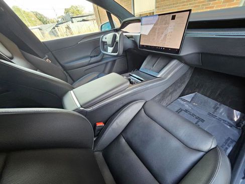 Used 2024 Tesla Model X Plaid image 54