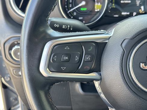 Used 2022 Jeep Wrangler Unlimited Sahara w/ Safety Group AWD/4WD image 20