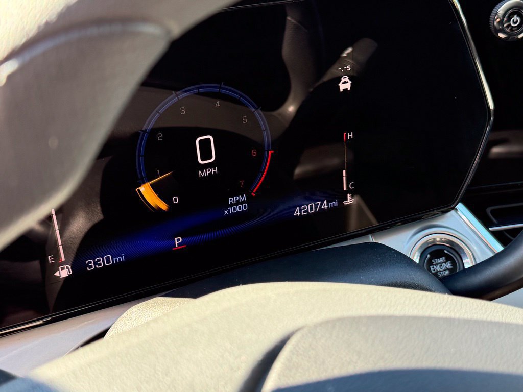 Certified 2025 Chevrolet Trax LT FWD image 19