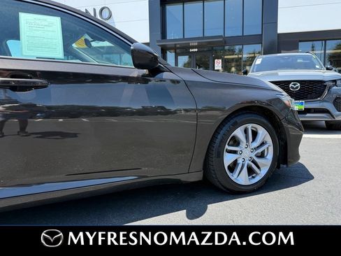 Used 2018 Honda Accord LX image 13