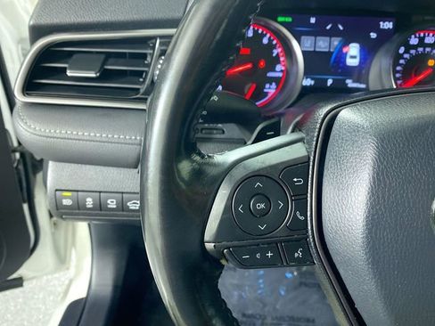 Used 2021 Toyota Camry XSE image 12