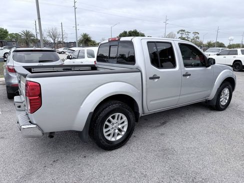 Used 2019 Nissan Frontier SV w/ Value Truck Package RWD image 7
