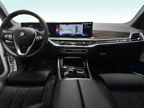 Certified 2024 BMW X5 xDrive40i w/ Parking Assistance Package AWD/4WD image 13