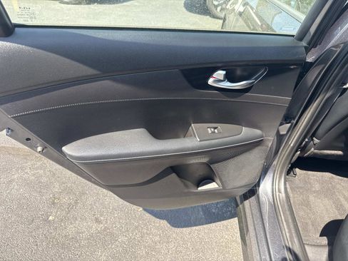 Used 2023 Kia Forte GT-Line w/ GT-Line Technology Package FWD image 16