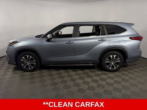 Used 2023 Toyota Highlander XLE image 5