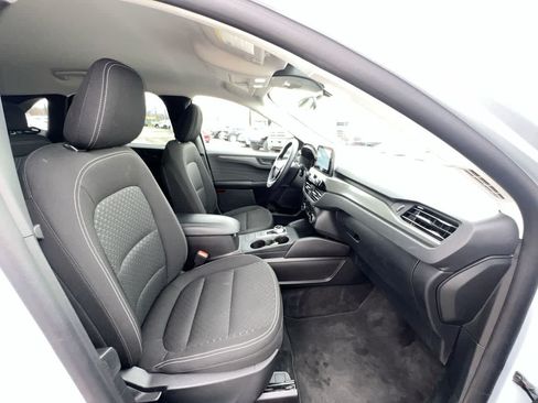 Used 2025 Ford Escape Active AWD/4WD image 28