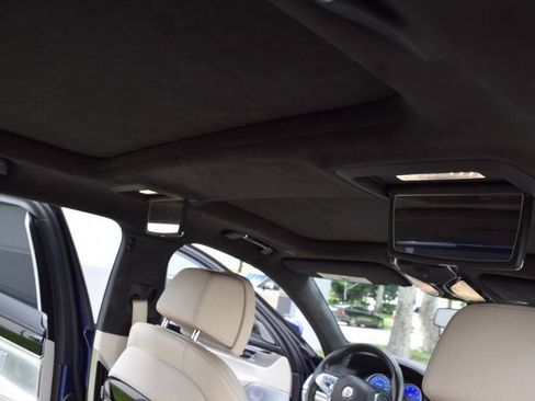 Used 2017 BMW ALPINA B7 xDrive AWD/4WD image 50