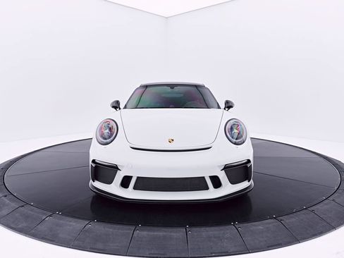 Used 2018 Porsche 911 GT3 RWD image 23