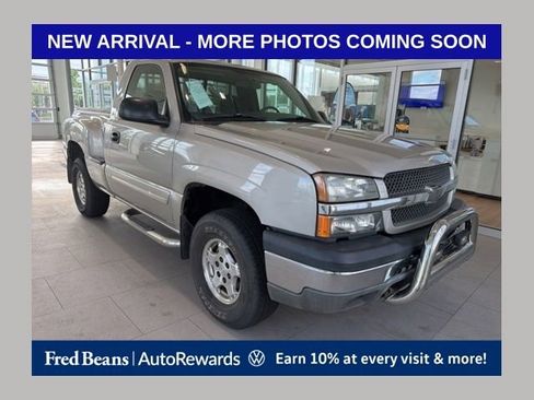 Used 2004 Chevrolet Silverado 1500 4x4 Regular Cab w/ Light Duty Power Package image 1