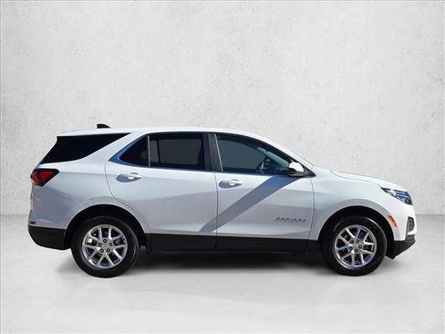 Used 2024 Chevrolet Equinox LT image 4