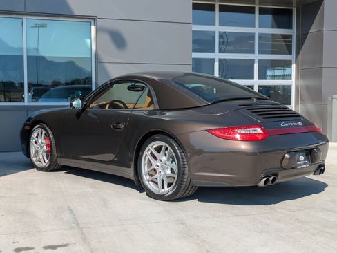 Used 2010 Porsche 911 Carrera 4S image 8