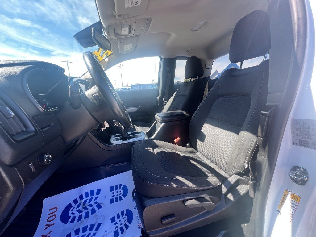 Used 2022 Chevrolet Colorado LT w/ Fleet Safety Package RWD image 16