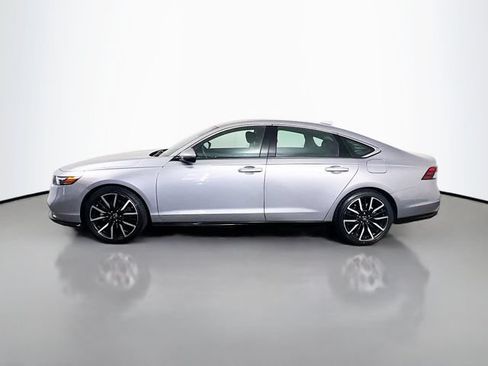 Used 2024 Honda Accord Touring image 6