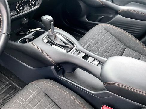 Used 2025 Honda HR-V Sport image 17