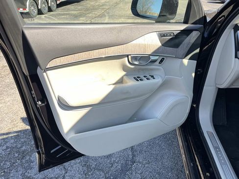 Used 2024 Volvo XC90 B6 Plus w/ Protection Package Premier image 21