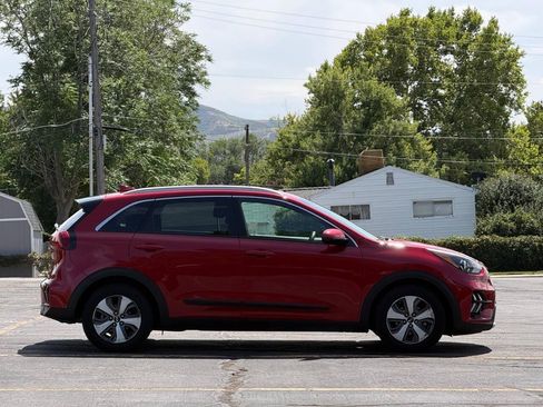 Used 2021 Kia Niro LX FWD image 6