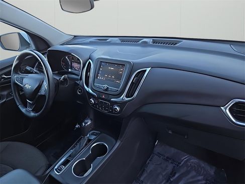 Used 2021 Chevrolet Equinox LT image 21