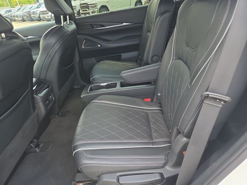 Used 2023 INFINITI QX60 Autograph w/ Cargo Package AWD/4WD image 7