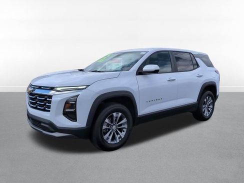 Used 2025 Chevrolet Equinox LT image 9