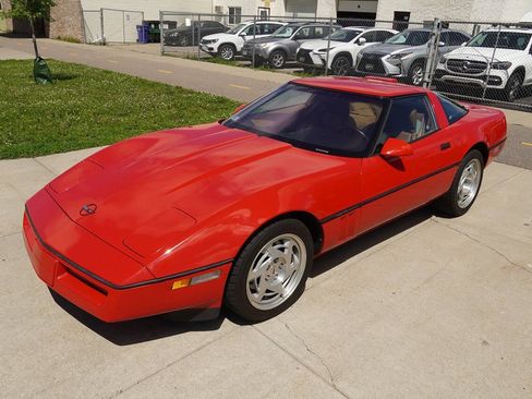 Used 1990 Chevrolet Corvette ZR-1 RWD image 11