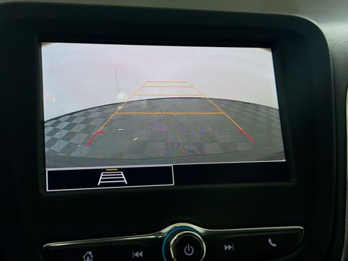Used 2023 Chevrolet Equinox LT FWD image 22