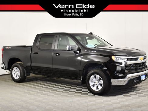Used 2026 Chevrolet Silverado 1500 LT AWD/4WD image 1