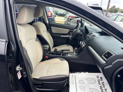 Used 2016 Subaru Crosstrek 2.0i Premium w/ Moonroof Package AWD/4WD image 10