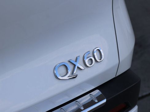 Certified 2023 INFINITI QX60 Luxe w/ Cargo Package AWD/4WD image 32