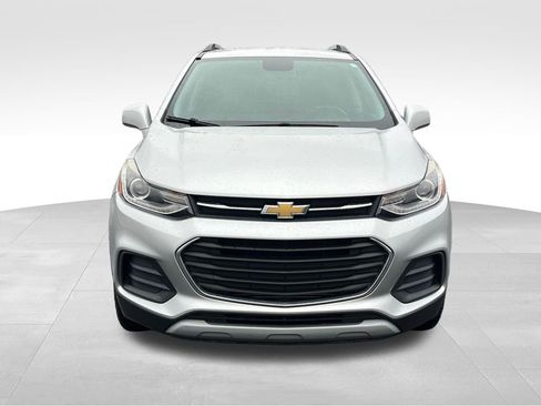 Used 2018 Chevrolet Trax LT w/ LT Convenience Package image 7