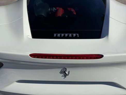 Used 2018 Ferrari 488 GTB image 19