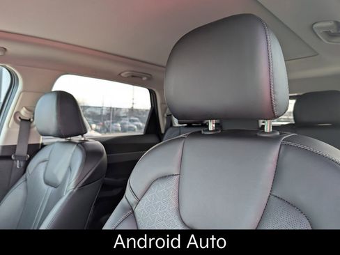 Certified 2023 Kia Sorento S w/ Panoramic Sunroof Package image 11