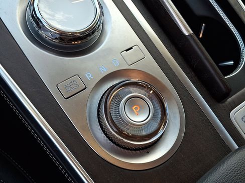 Certified 2024 Genesis GV80 2.5T w/ Advanced Package image 17