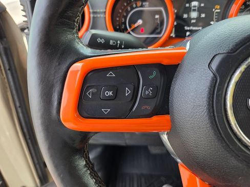 Used 2020 Jeep Gladiator Overland AWD/4WD image 31