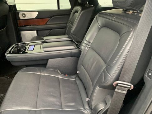 Certified 2022 Lincoln Navigator Reserve image 18